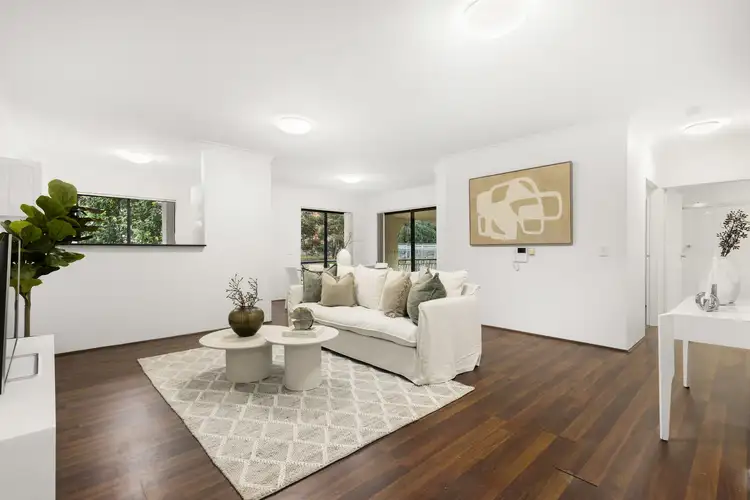 4/13-17 Cook Street