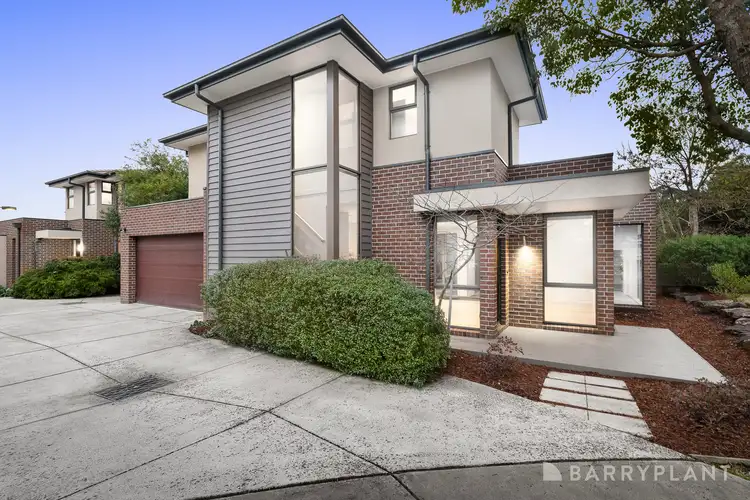 15 Grayling Crescent