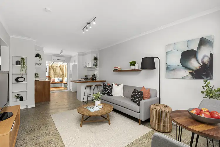 2/10-16 Eagland Road