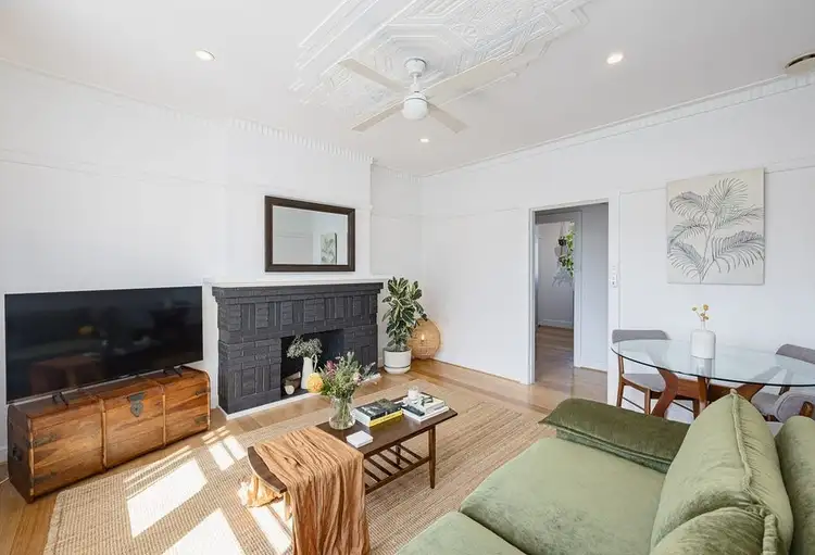 5/22 Charnwood Crescent