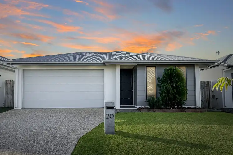 20 Callistemon Crescent