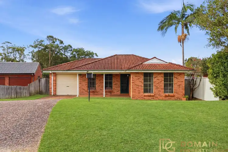 15 Casey Crescent