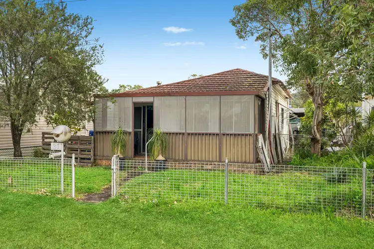 27 Melbourne Avenue