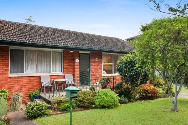 4/12 Devitt Street