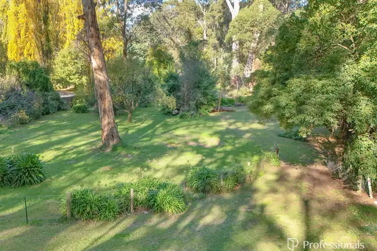 39 Moore Crescent