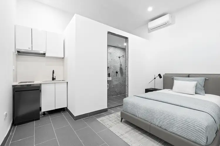 8/66A Burwood Road