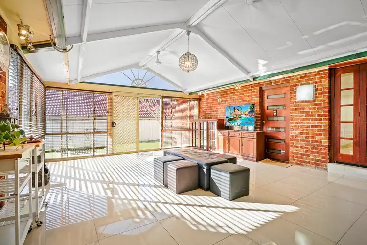 75 Bingara Crescent