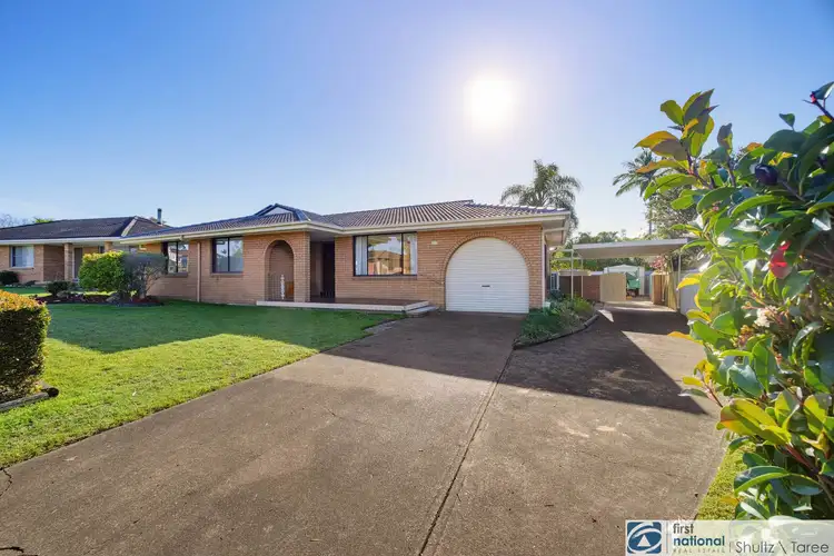 1 Tristania Crescent