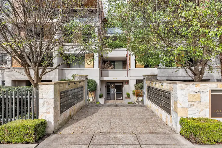 303/1-5 Chapman Avenue
