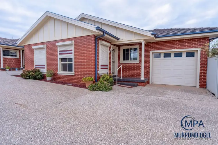2/2 Mallee Street