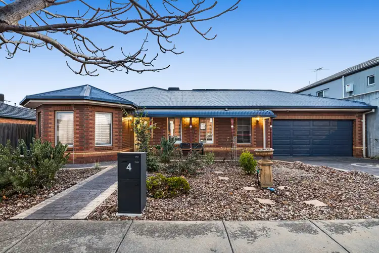 4 Vaucluse Boulevard