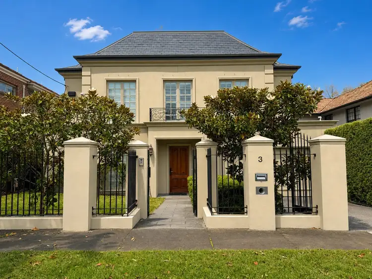 3 Tiro Court