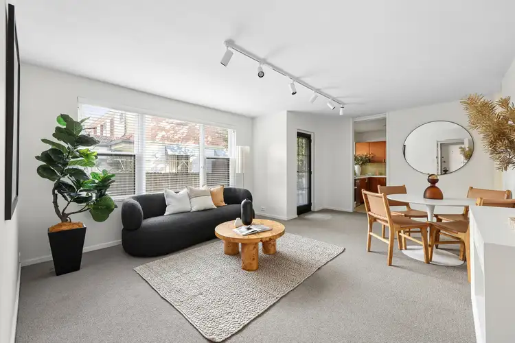 2/84 Alt Street
