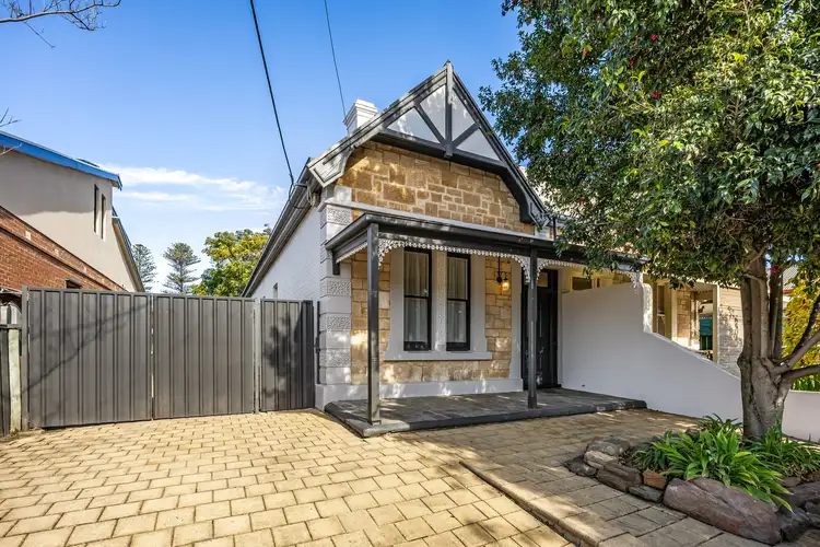 24 Kanowna Road