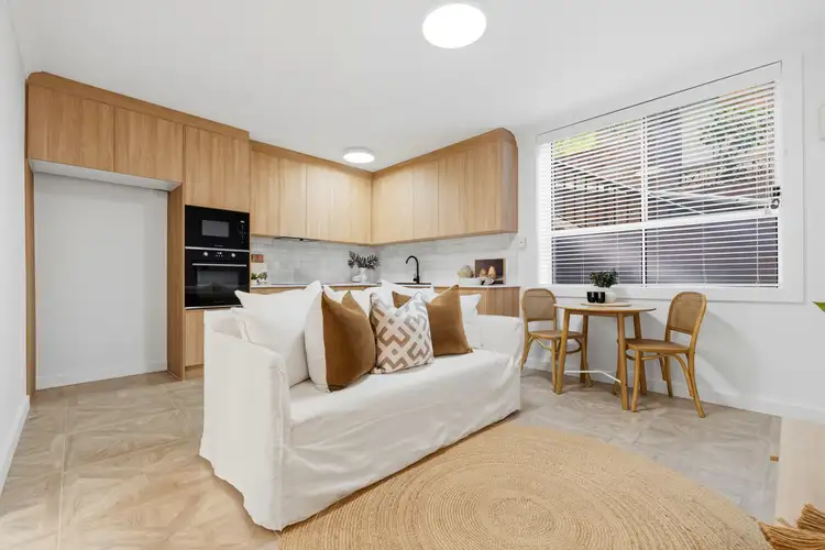 2/101 Henry Parry Drive