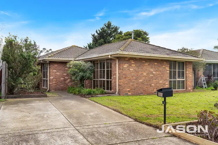 13 Strathconnon Square