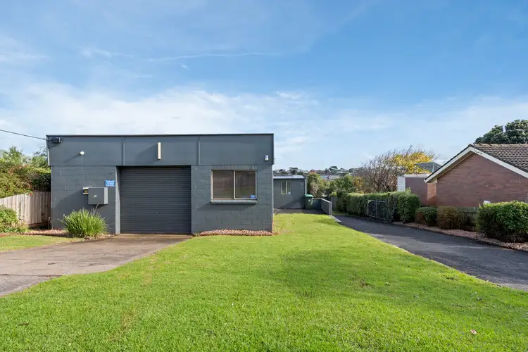 99 Laverock Road