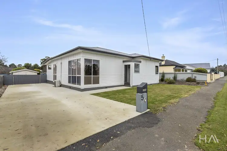 5 Jones Street North