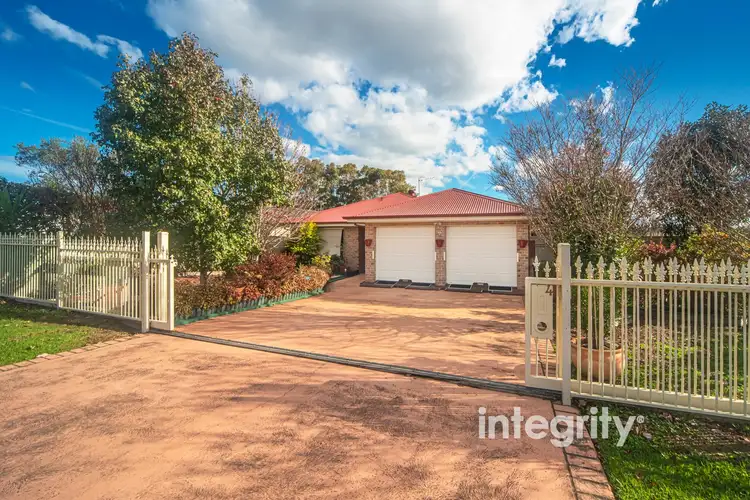 4 Kembla Close