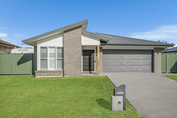 26 Corymbia Loop