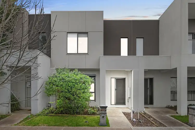 12 Illabunda Drive