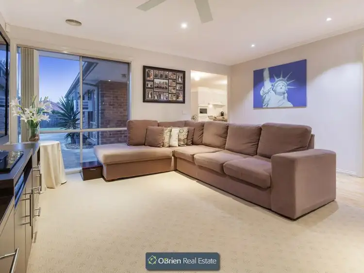 Fourth view of Homely house listing, 2 Claremont Glen, Berwick VIC 3806