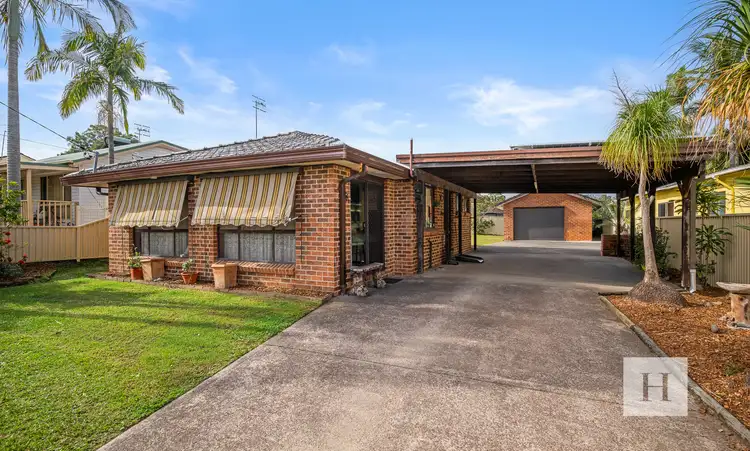 25 Taronga Avenue