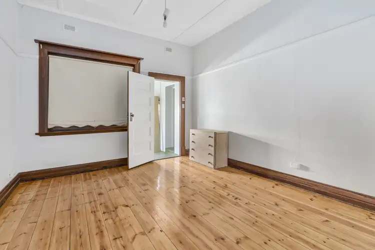 Sixth view of Homely semi-detached listing, 24 Thirteenth Street, Renmark SA 5341