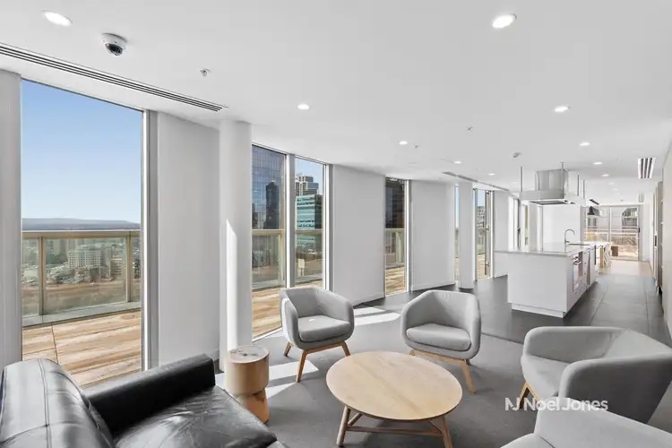 3101/36 La Trobe Street
