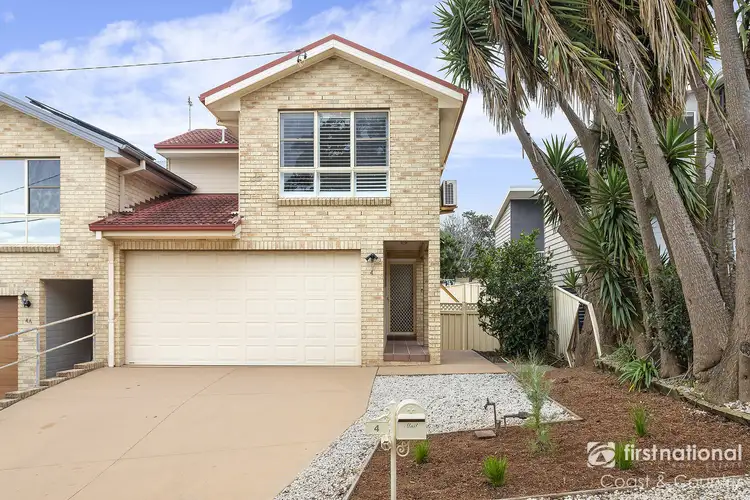 4 Lockett Place