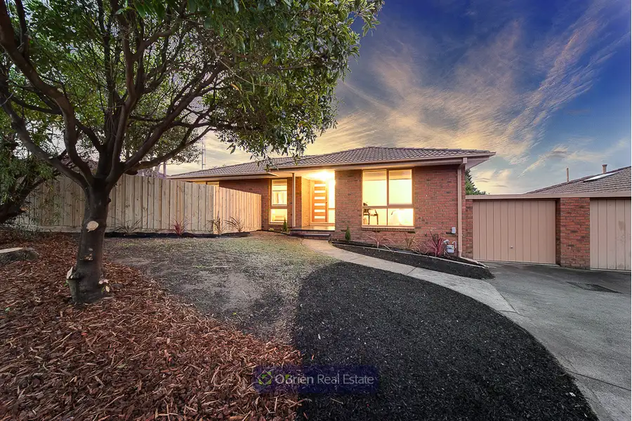 Main view of Homely house listing, 1/13 Endeavour Crescent, Endeavour Hills VIC 3802