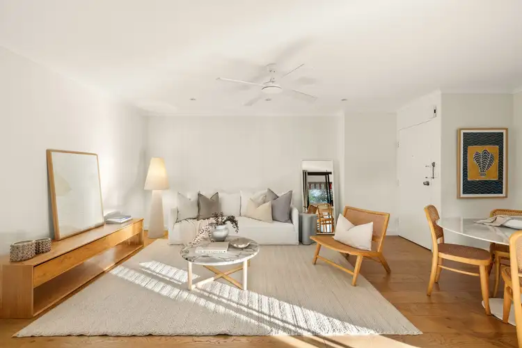 1/7 Ilikai Place