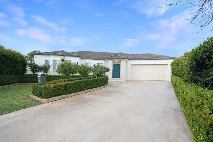 3 Katrina Place
