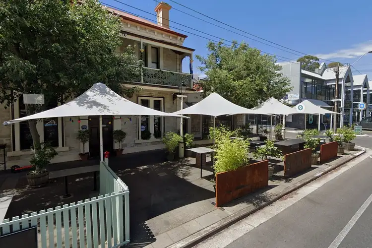 2/106 Halifax Street