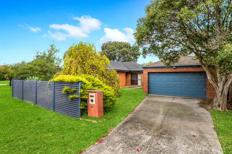 10 Laggan Court