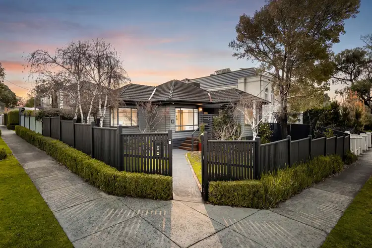 5 Simmons Street