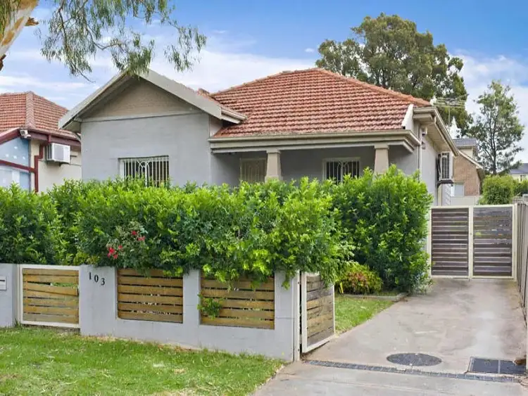 103 Dutton Street