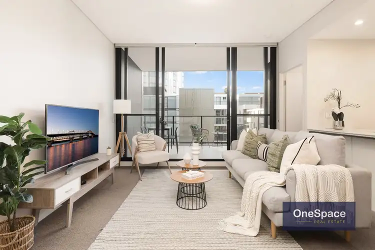 601/17 Verona Drive