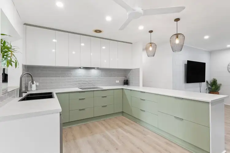 16 Centaur Street, Trinity Park QLD 4879