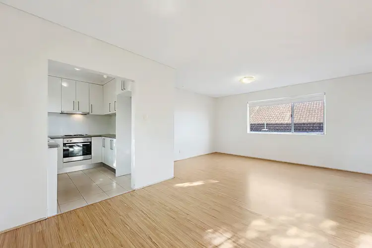 3/9 McKeon Street