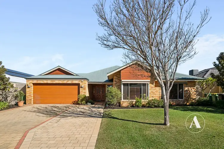 17 Greenscape Road