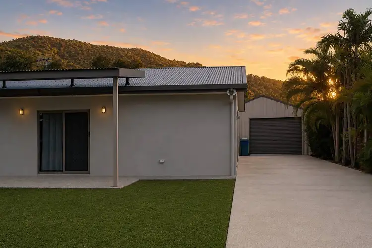 6 Saddleback Road