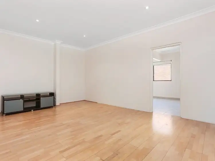 2/490 Botany Road