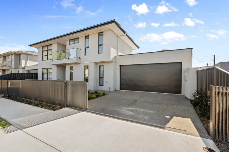 1B Tiparra Avenue