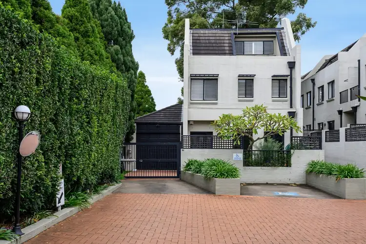 36/73 Banksia Street