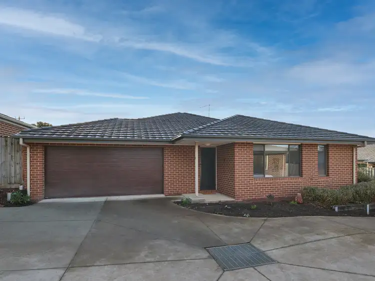 2/18 Main South Road