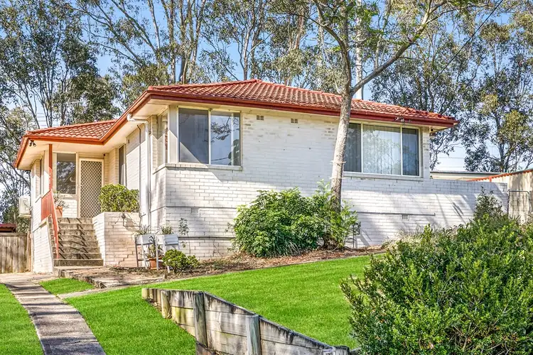 54 Illawong Avenue