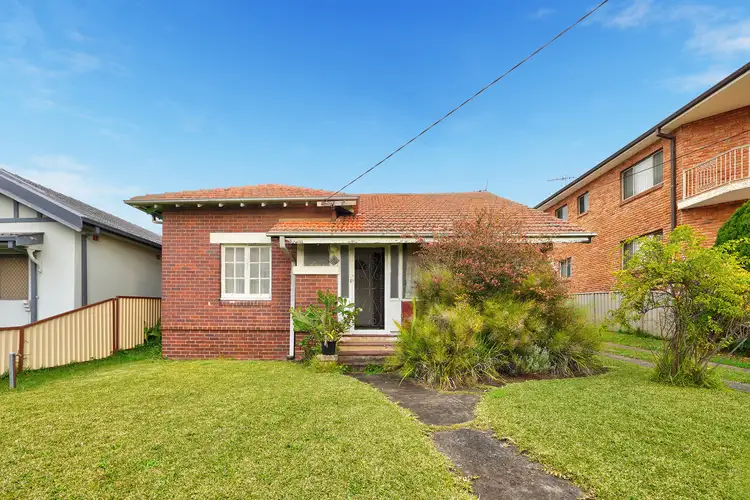 33 Rosehill St