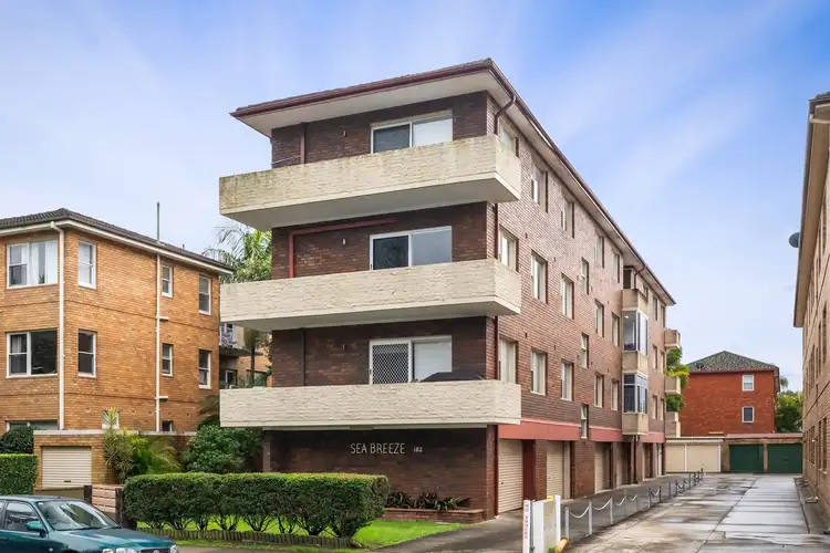 3/182 Russell Avenue