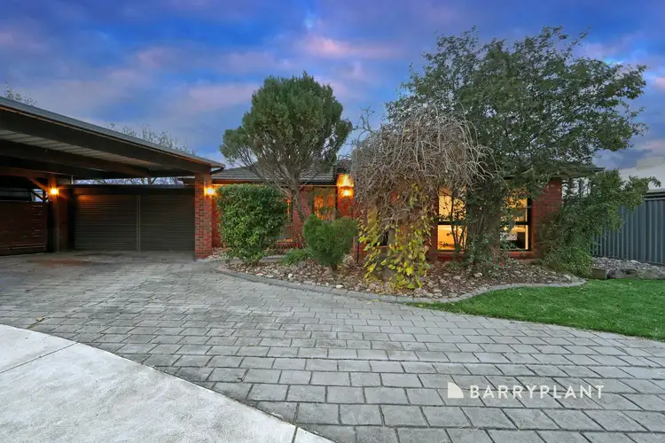 6 Wattle Close